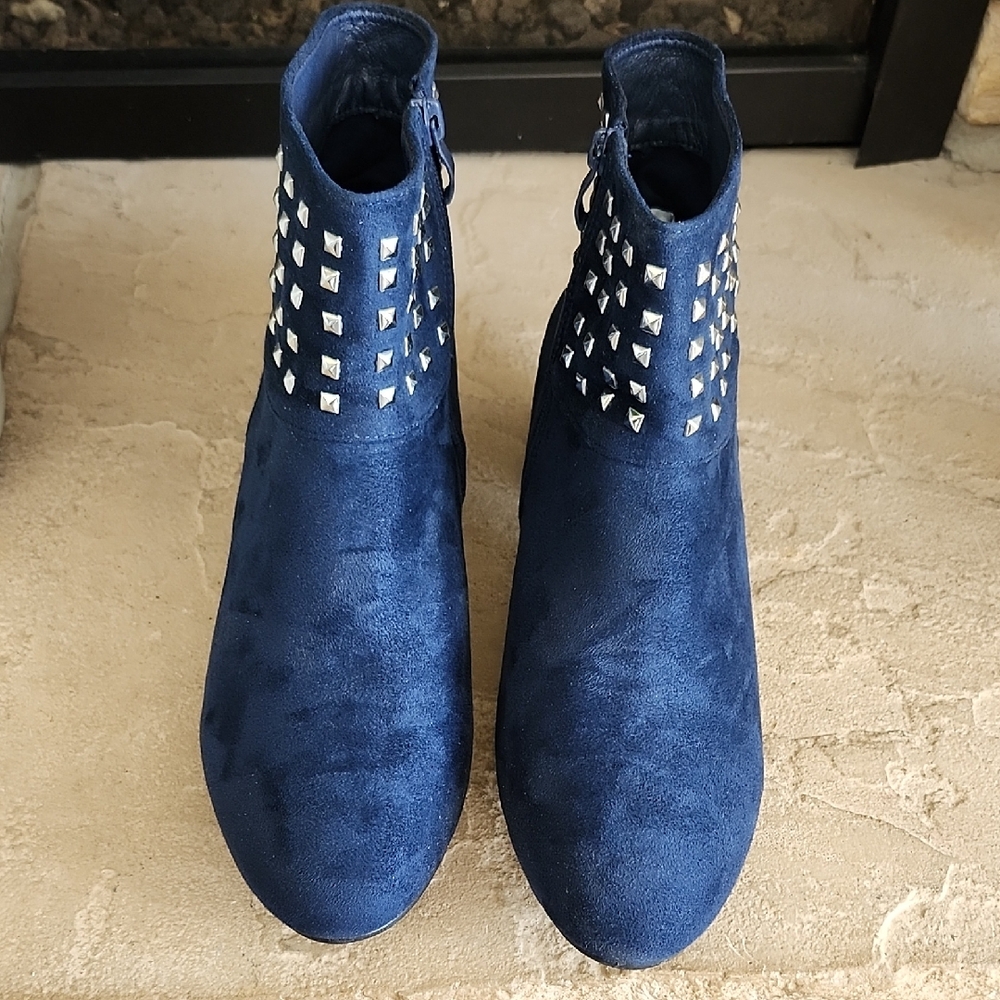 Elegant Navy Ankle Boots with Silver Studs
